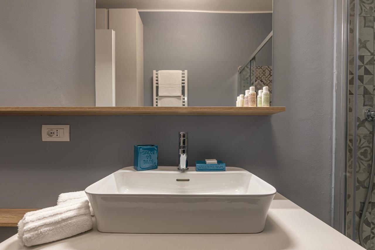 Beplace Garibaldi Suites Milano Eksteriør billede