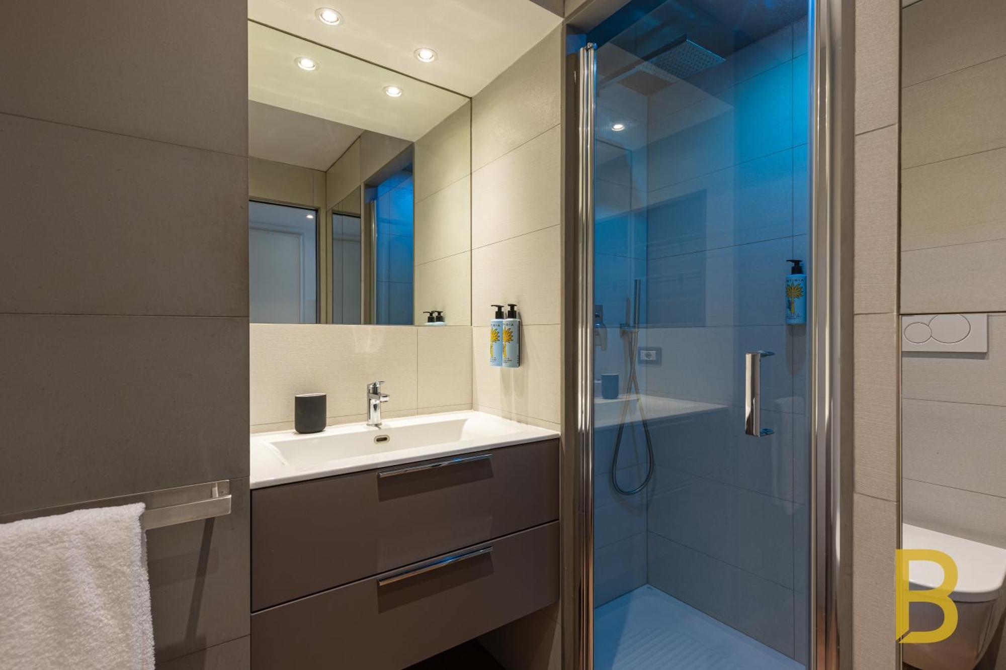 Beplace Garibaldi Suites Milano Eksteriør billede